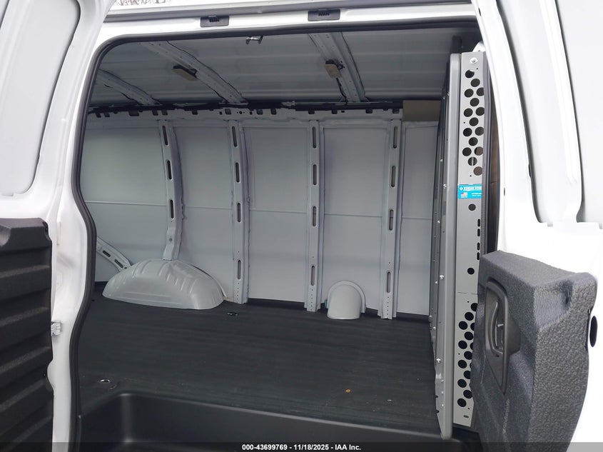 2025 Chevrolet Express Cargo Rwd 2500 Regular Wheelbase Wt VIN: 1GCWGAFPXS1187289 Lot: 43699769