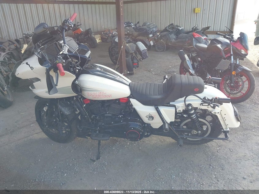 2024 Harley-Davidson Fltrxstse VIN: 1HD1TL827RB950763 Lot: 43699823