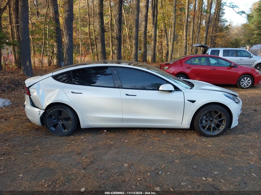 2022 Tesla Model 3 Rear-Wheel Drive VIN: 5YJ3E1EA7NF126063 Lot: 43699863