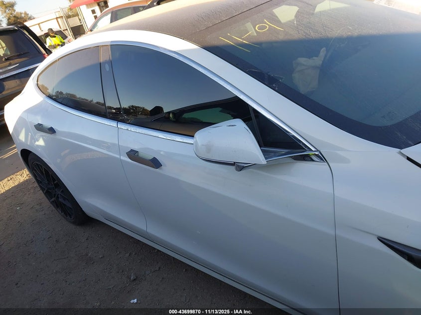 2021 Tesla Model S Long Range Dual Motor All-Wheel Drive/Long Range Plus Dual Motor All-Wheel Drive VIN: 5YJSA1E25MF427543 Lot: 43699870