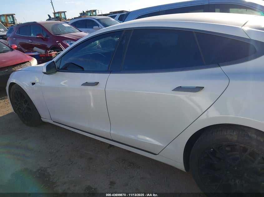 2021 Tesla Model S Long Range Dual Motor All-Wheel Drive/Long Range Plus Dual Motor All-Wheel Drive VIN: 5YJSA1E25MF427543 Lot: 43699870