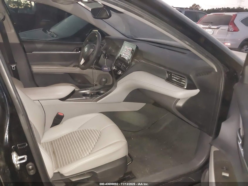 4T1T11AK7NU041138 2022 TOYOTA CAMRY photo no. 5