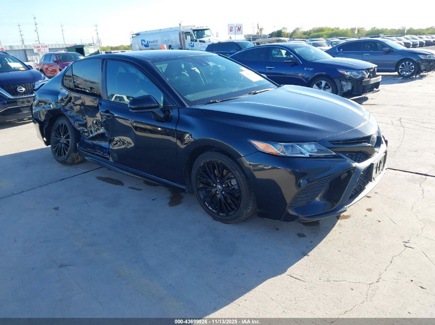 TOYOTA CAMRY SE NIGHTSHADE EDITION