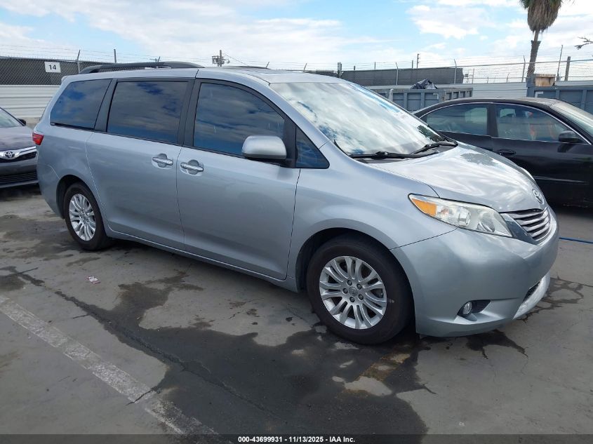 TOYOTA SIENNA XLE 8 PASSENGER