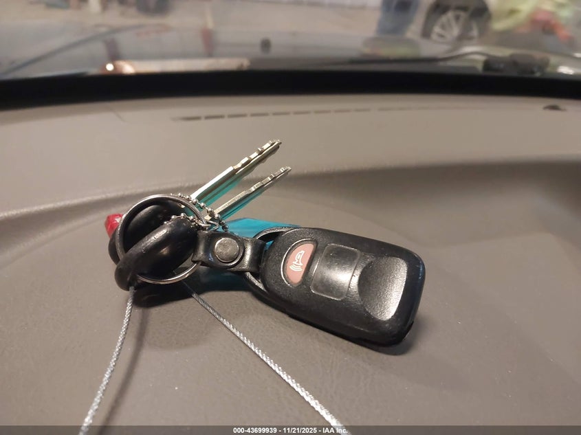 2006 Hyundai Tucson Gls/Limited VIN: KM8JN12D76U263143 Lot: 43699939