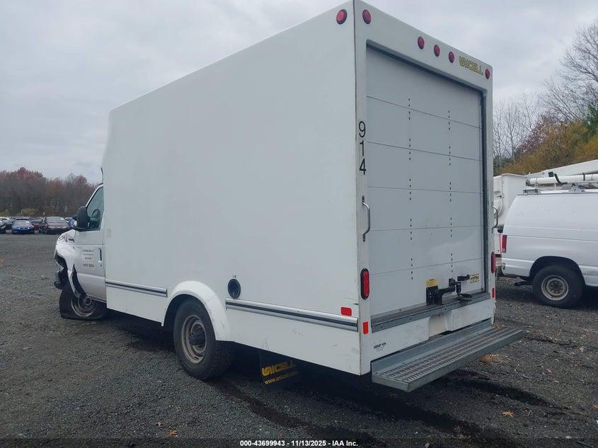 1FDWE3F63KDC36447 2019 FORD ECONOLINE photo no. 3