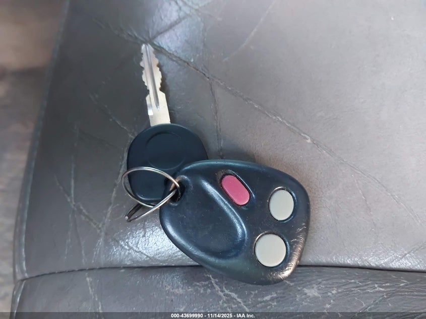 2004 GMC Sierra 1500 Slt VIN: 2GTEK13T141429136 Lot: 43699990