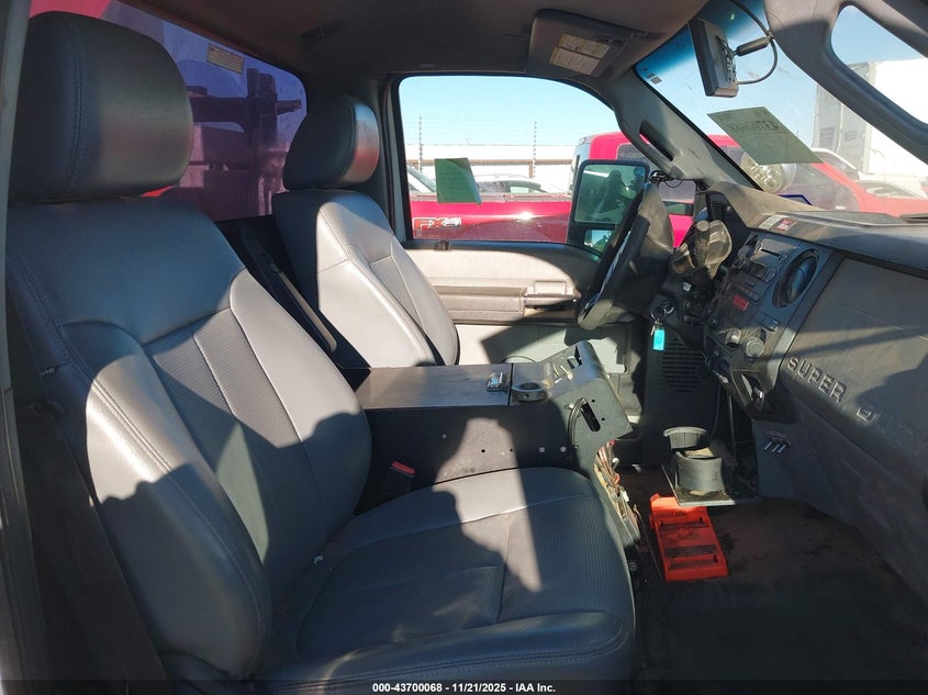 2016 Ford F-550 Chassis Xl VIN: 1FDUF5HT2GEA83063 Lot: 43700068