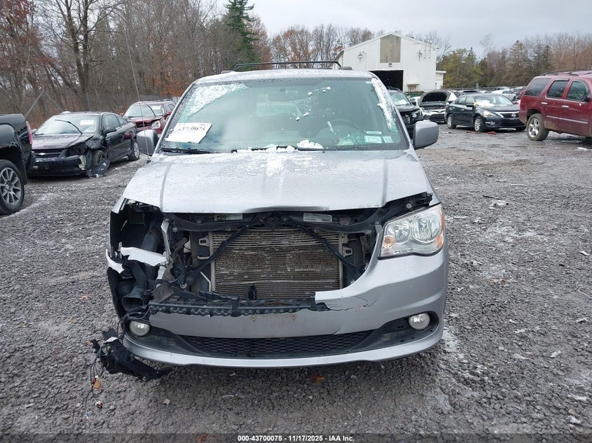 2018 Dodge Grand Caravan Sxt VIN: 2C4RDGCGXJR216040 Lot: 43700075