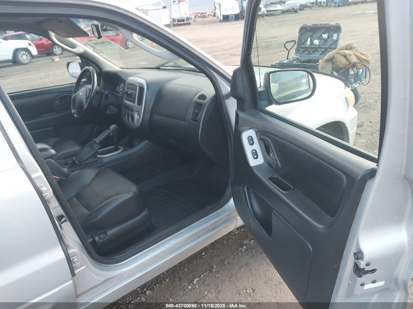 1FMCU94157KB36014 2007 FORD ESCAPE photo no. 5