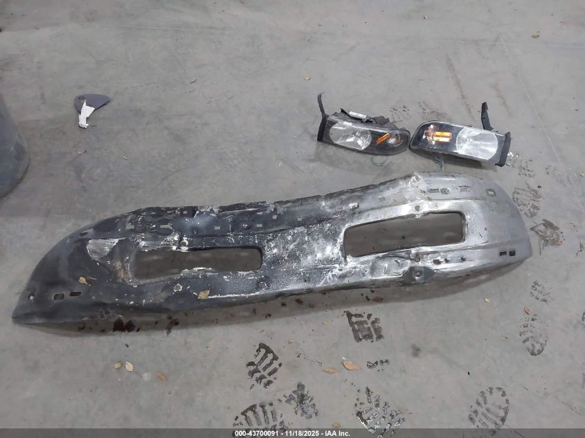 2000 Dodge Ram 1500 St VIN: 1B7HF13Z7YJ155877 Lot: 43700091