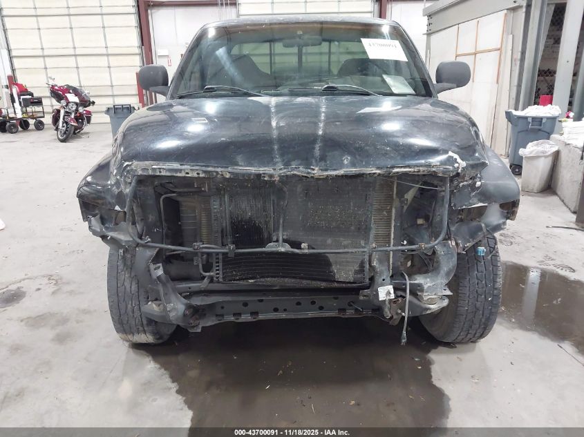 2000 Dodge Ram 1500 St VIN: 1B7HF13Z7YJ155877 Lot: 43700091