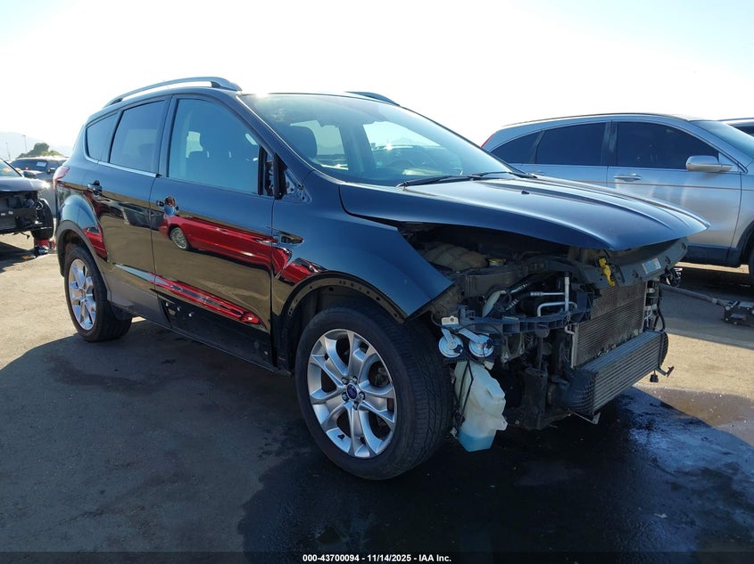 FORD ESCAPE TITANIUM
