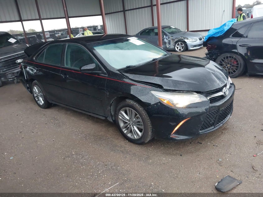 TOYOTA CAMRY SE
