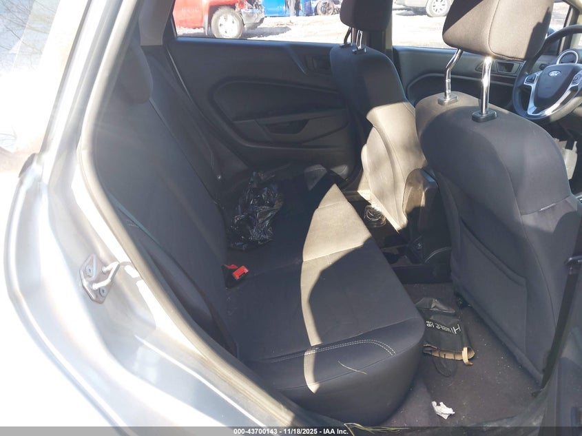 2018 Ford Fiesta Se VIN: 3FADP4EJ8JM122504 Lot: 43700143