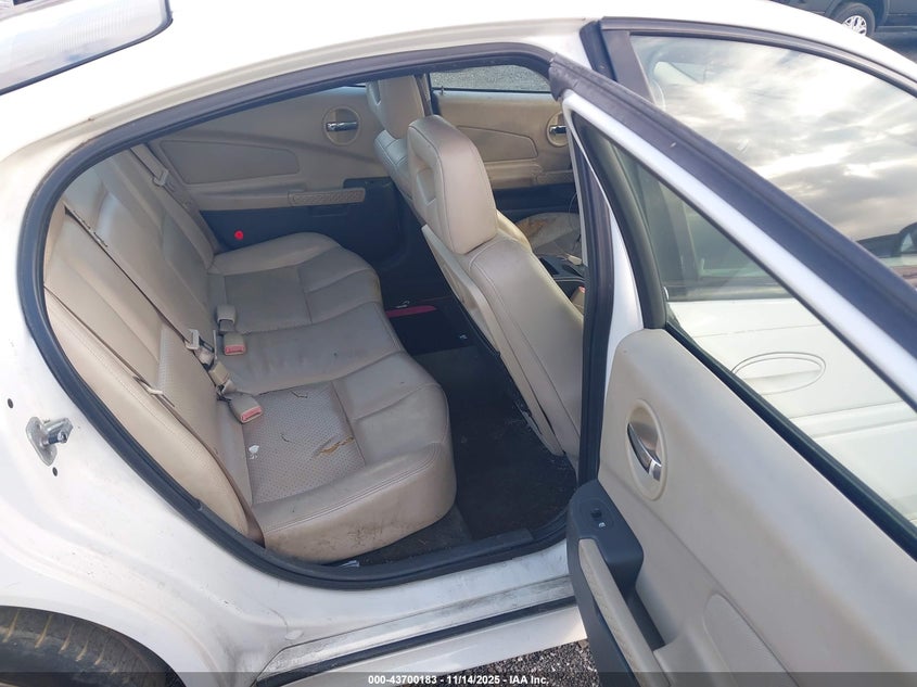 2004 Pontiac Grand Prix Gt2 VIN: 2G2WS522841116822 Lot: 43700183