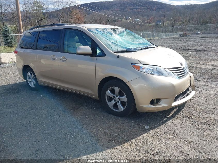 TOYOTA SIENNA LE V6 8 PASSENGER