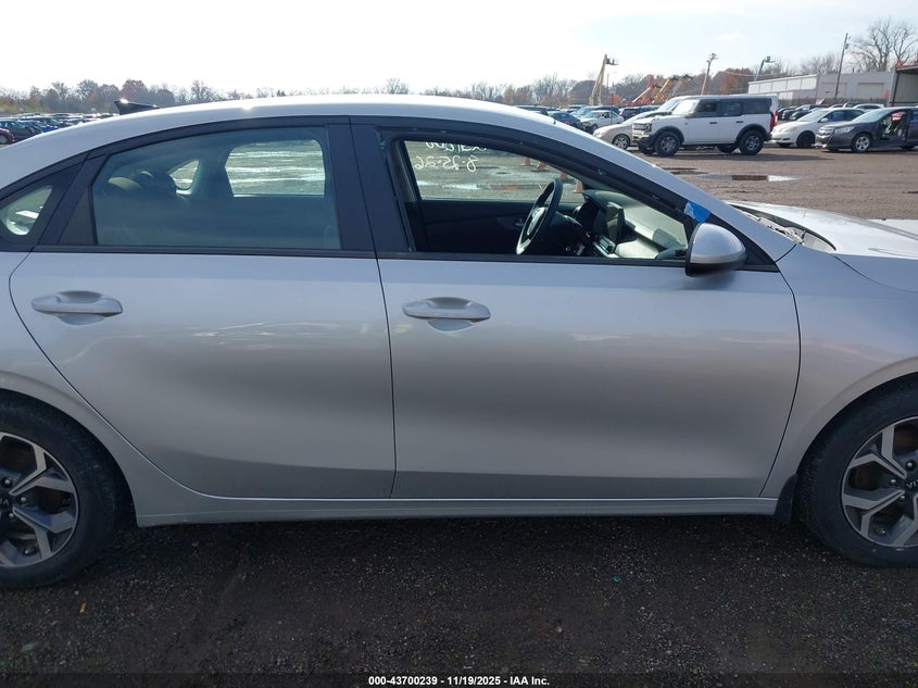 3KPF24AD1LE203732 2020 KIA FORTE photo no. 13