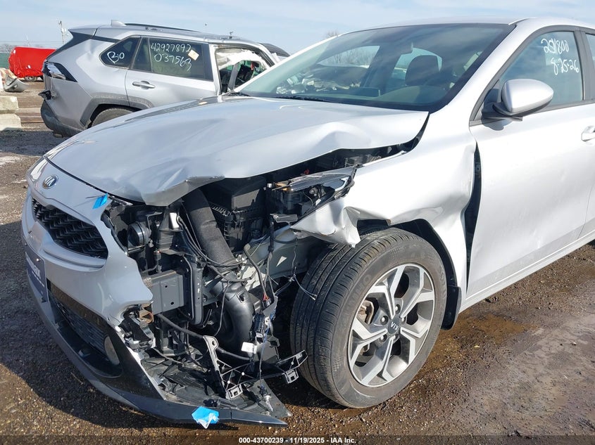 3KPF24AD1LE203732 2020 KIA FORTE photo no. 17