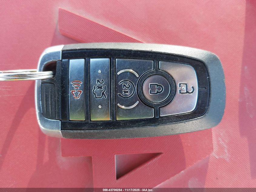 2017 Ford Fusion Se VIN: 3FA6P0HD8HR334520 Lot: 43700254