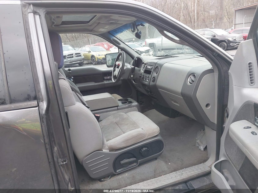 1FTPX14504NC61997 2004 FORD F-150 photo no. 5