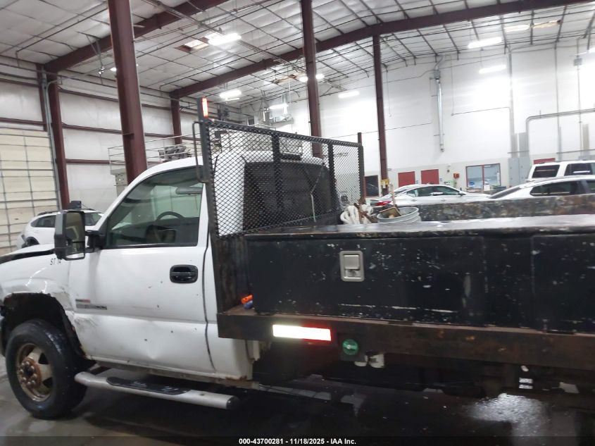 2005 GMC Sierra 3500 Chassis Sle/Work Truck VIN: 1GDJK34245E154051 Lot: 43700281