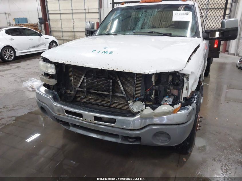 2005 GMC Sierra 3500 Chassis Sle/Work Truck VIN: 1GDJK34245E154051 Lot: 43700281