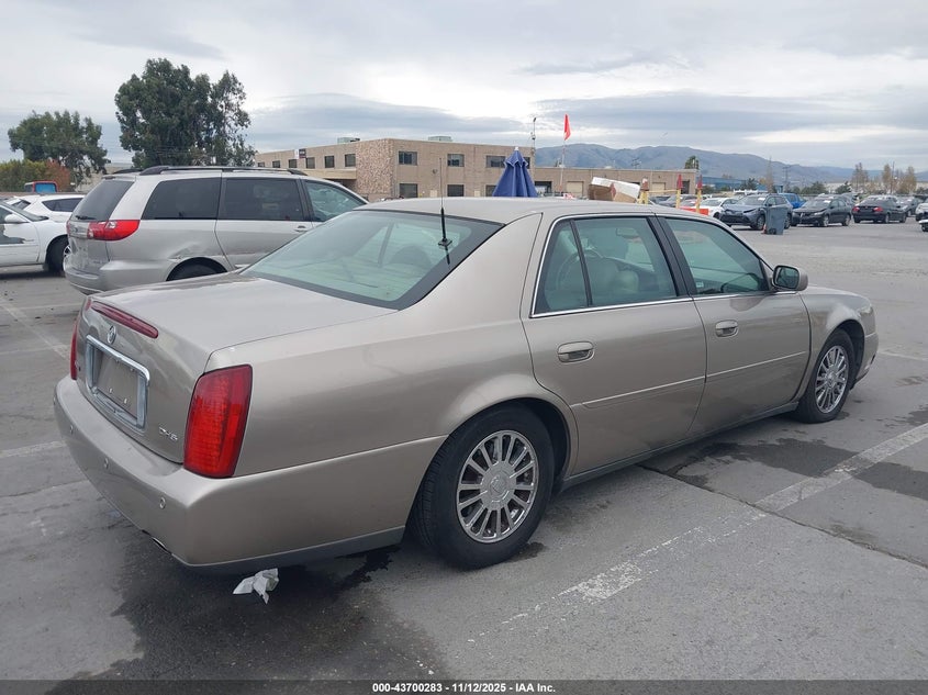 1G6KE54Y44U174887 2004 CADILLAC DE VILLE photo no. 4