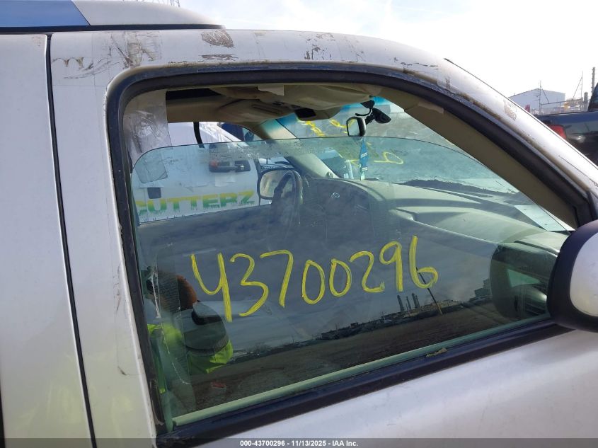 2002 Cadillac Escalade Ext Standard VIN: 3GYEK63N82G251738 Lot: 43700296