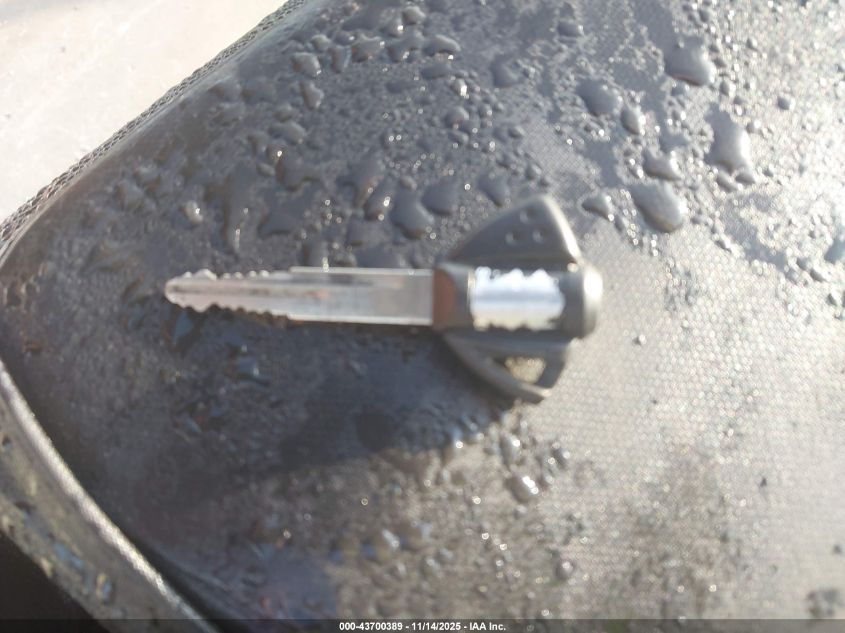 2023 Suzuki Gsx-R1000 VIN: JS1DM11B2P7100172 Lot: 43700389