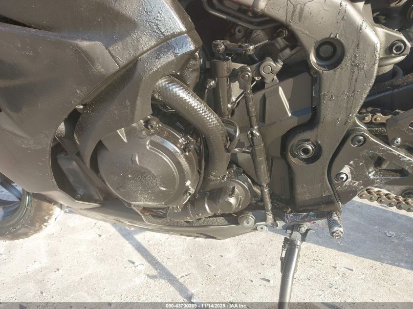 2023 Suzuki Gsx-R1000 VIN: JS1DM11B2P7100172 Lot: 43700389