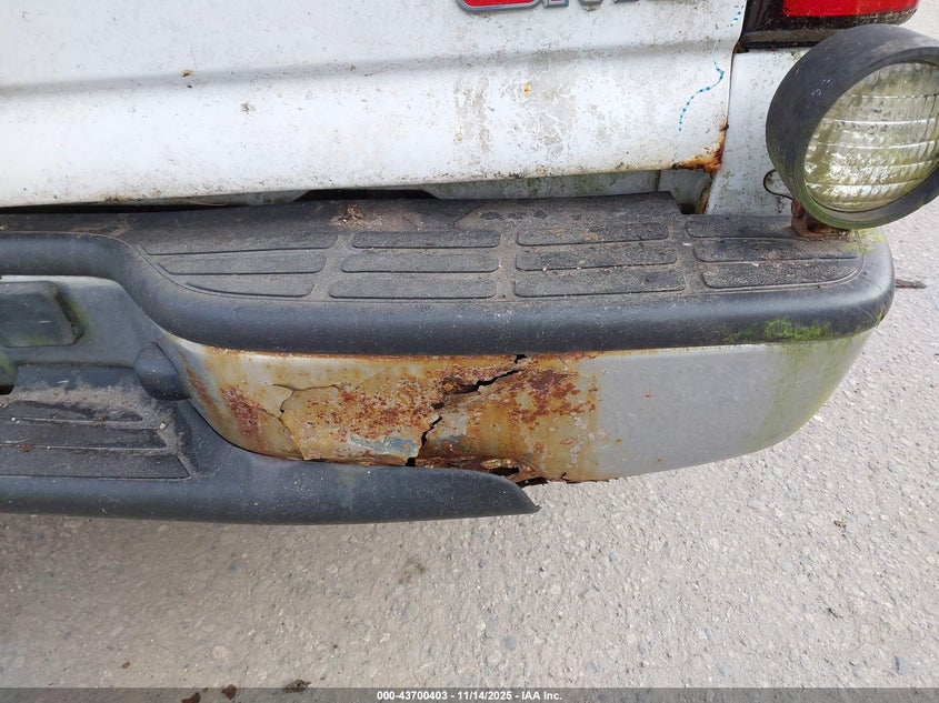 2004 GMC Sierra 1500 Slt VIN: 2GTEK13T441362306 Lot: 43700403