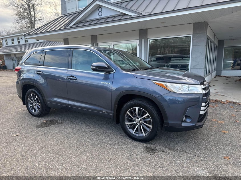 TOYOTA HIGHLANDER XLE