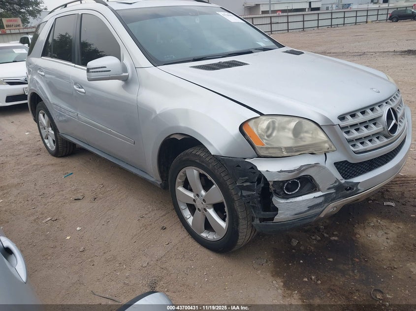 MERCEDES-BENZ M-CLASS 4MATIC