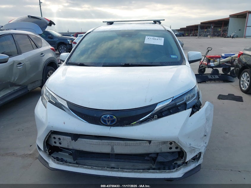 2021 Toyota Sienna Le VIN: 5TDKRKECXMS065518 Lot: 43700433