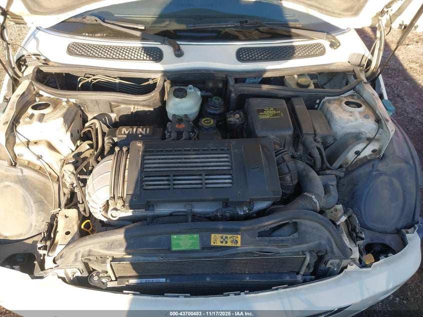 2005 Mini Cooper S VIN: WMWRE33455TD92150 Lot: 43700483