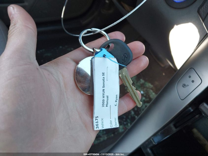 2009 Hyundai Sonata Limited VIN: 5NPEU46C29H574912 Lot: 43700494