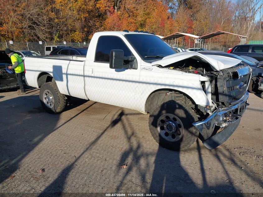 FORD F-250 XL
