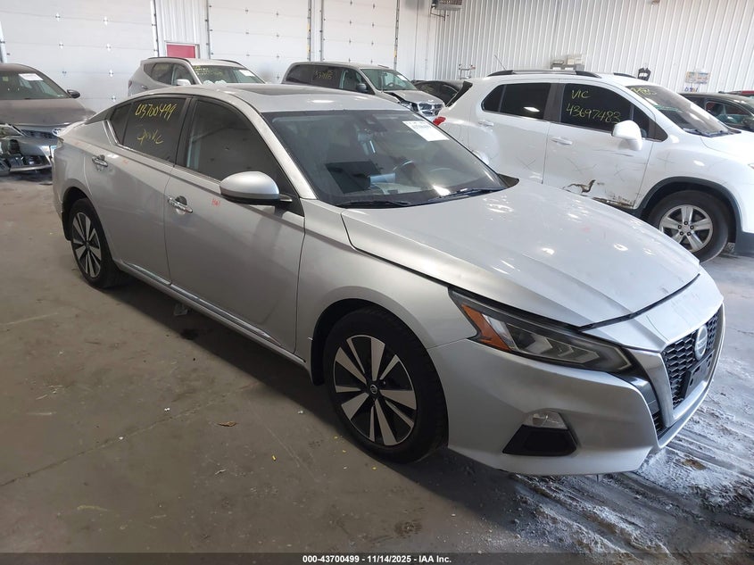 NISSAN ALTIMA SV INTELLIGENT AWD