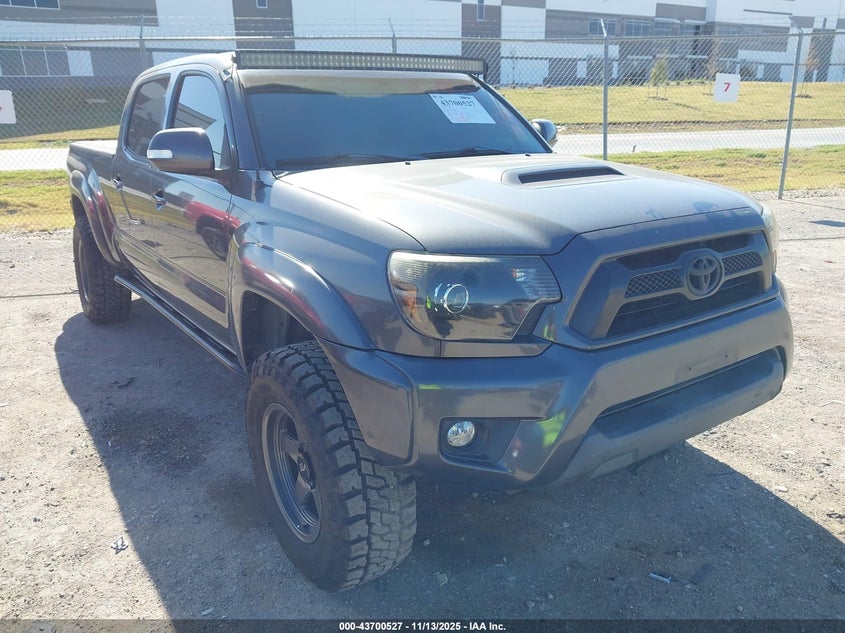 TOYOTA TACOMA BASE V6