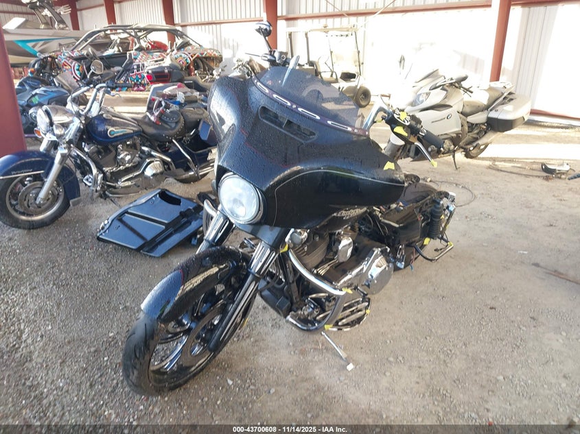 1HD1KRM37FB602073 2015 HARLEY-DAVIDSON STREET GLIDE photo no. 2