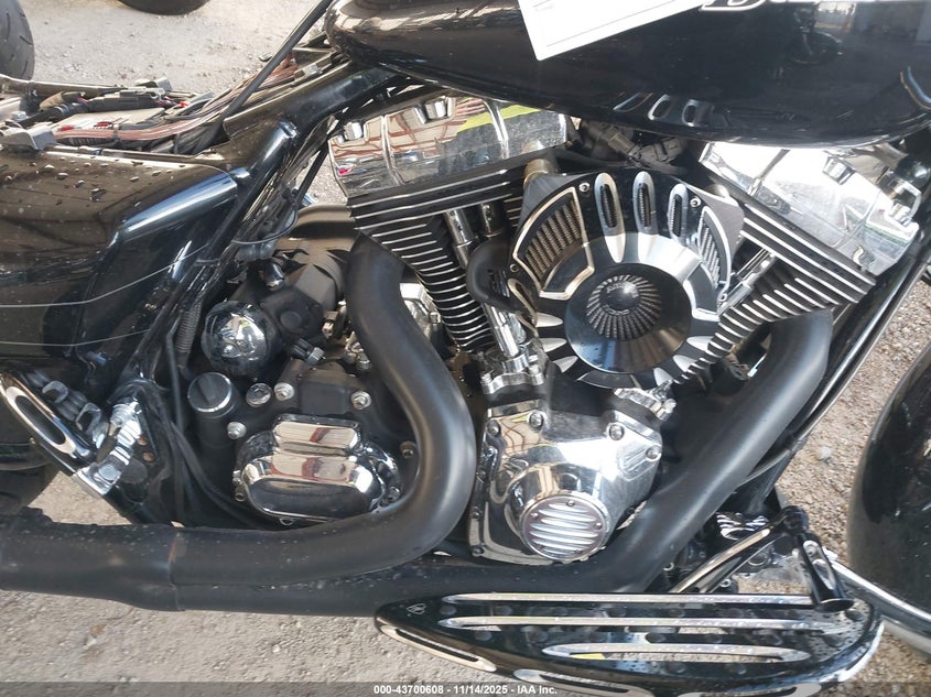 2015 Harley-Davidson Flhxs Street Glide Special VIN: 1HD1KRM37FB602073 Lot: 43700608