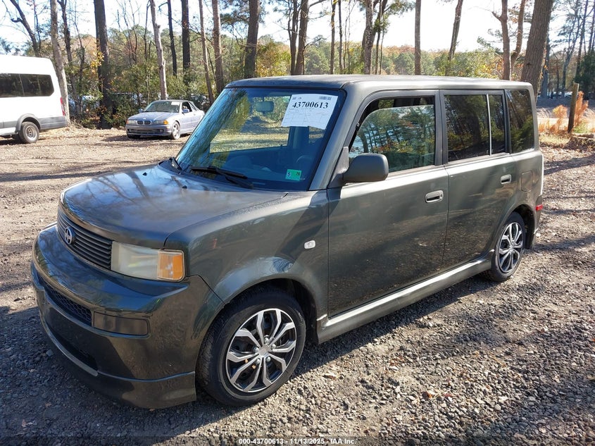 JTLKT324750180106 2005 SCION XB photo no. 2