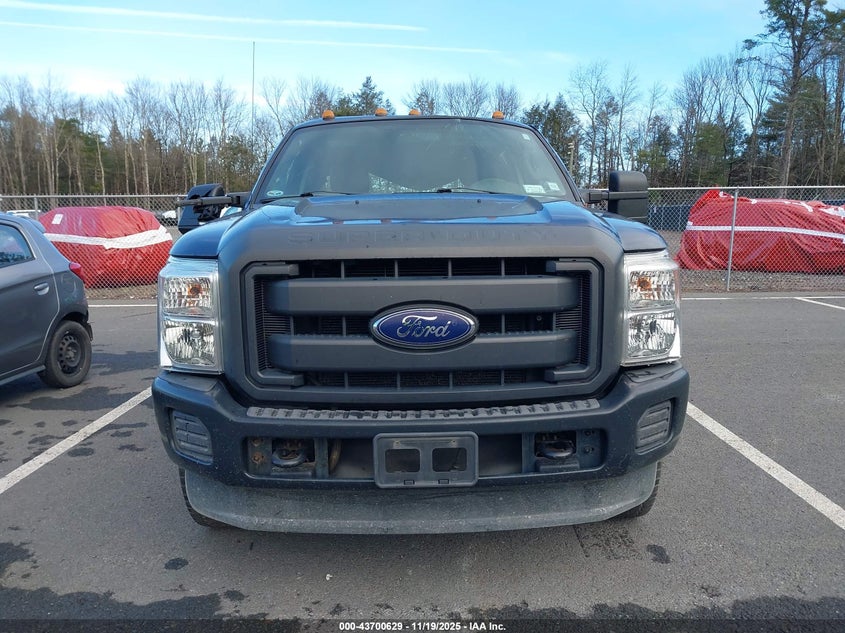 2015 Ford F-350 Chassis Xl VIN: 1FD8X3F66FEC56212 Lot: 43700629