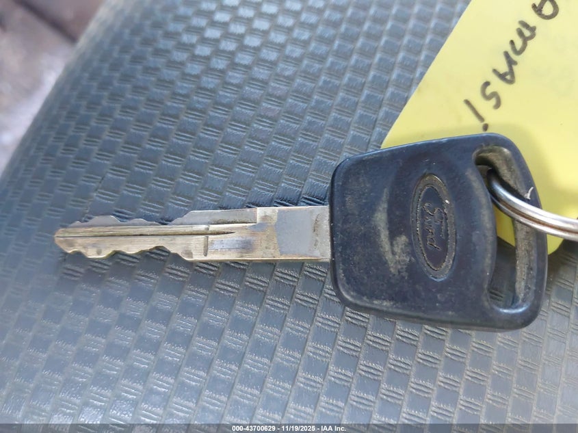 2015 Ford F-350 Chassis Xl VIN: 1FD8X3F66FEC56212 Lot: 43700629