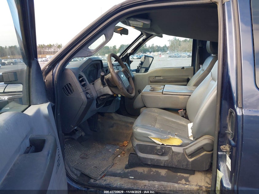 2015 Ford F-350 Chassis Xl VIN: 1FD8X3F66FEC56212 Lot: 43700629