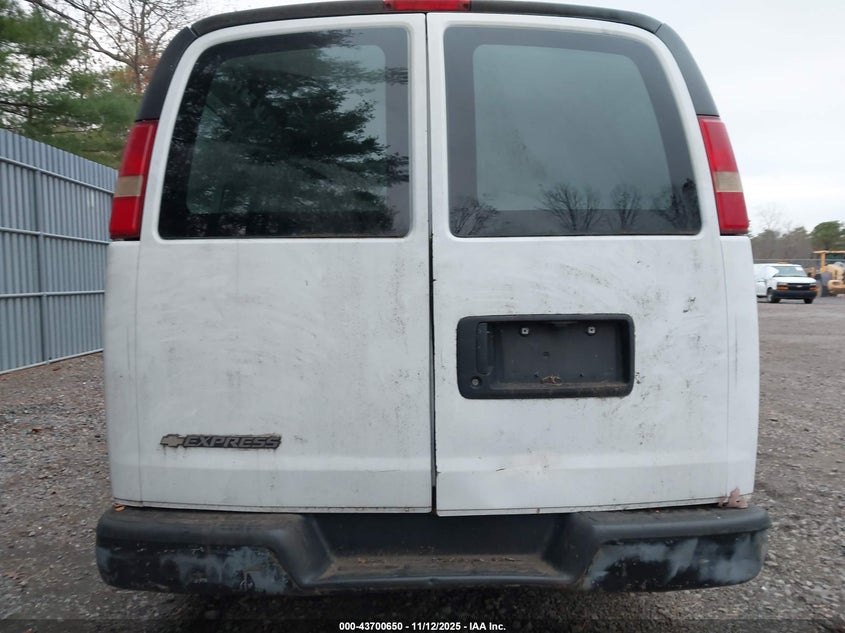 1GCSGAFX5C1108675 2012 CHEVROLET  photo no. 16