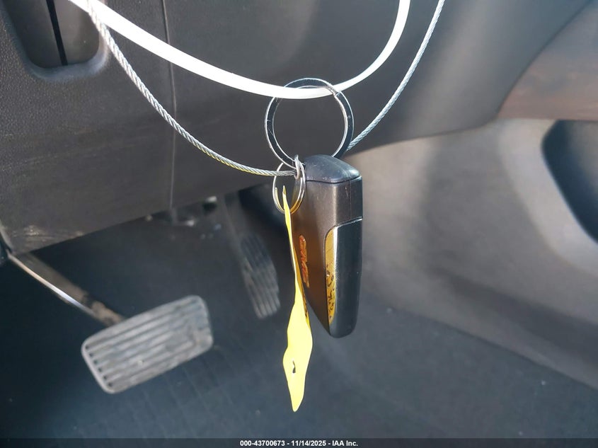 2025 GMC Sierra 2500Hd 4Wd Standard Bed Slt VIN: 1GT4UNE71SF126618 Lot: 43700673