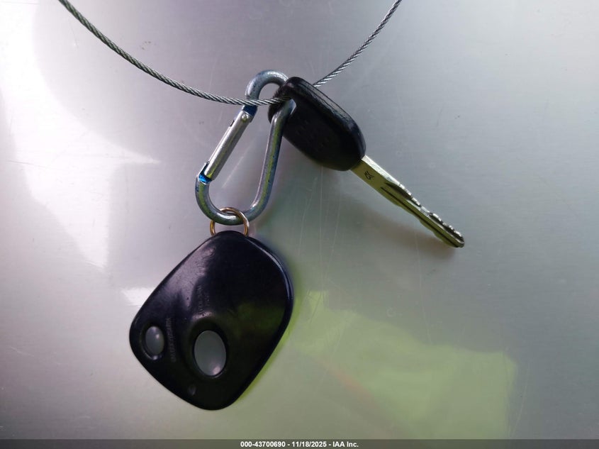 2000 Subaru Legacy L VIN: 4S3BH6352Y7309712 Lot: 43700690