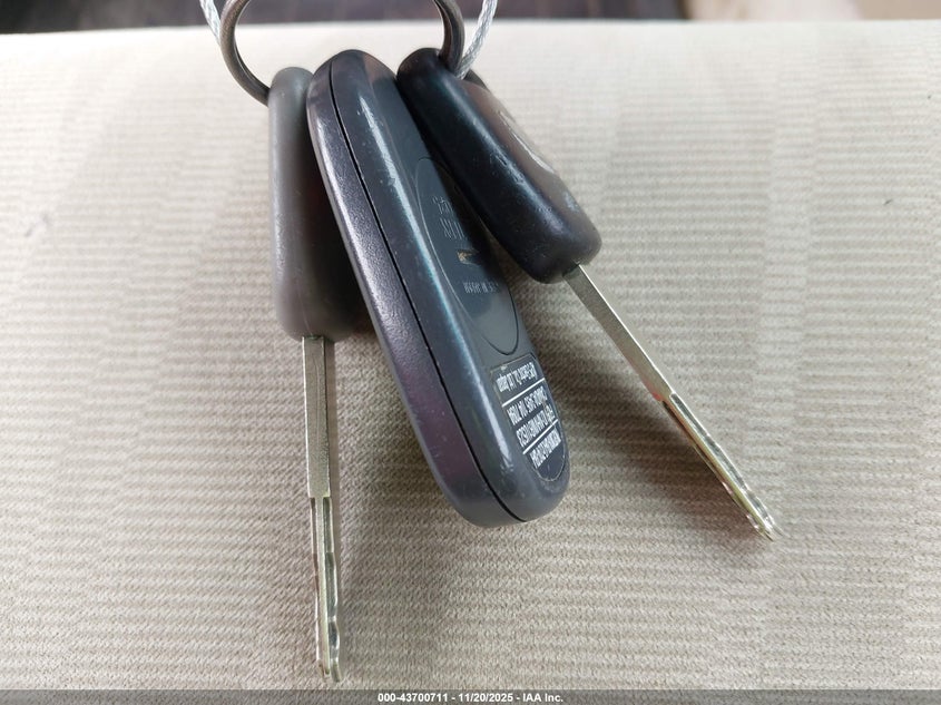 2004 Honda Civic Lx VIN: 2HGES16524H533317 Lot: 43700711